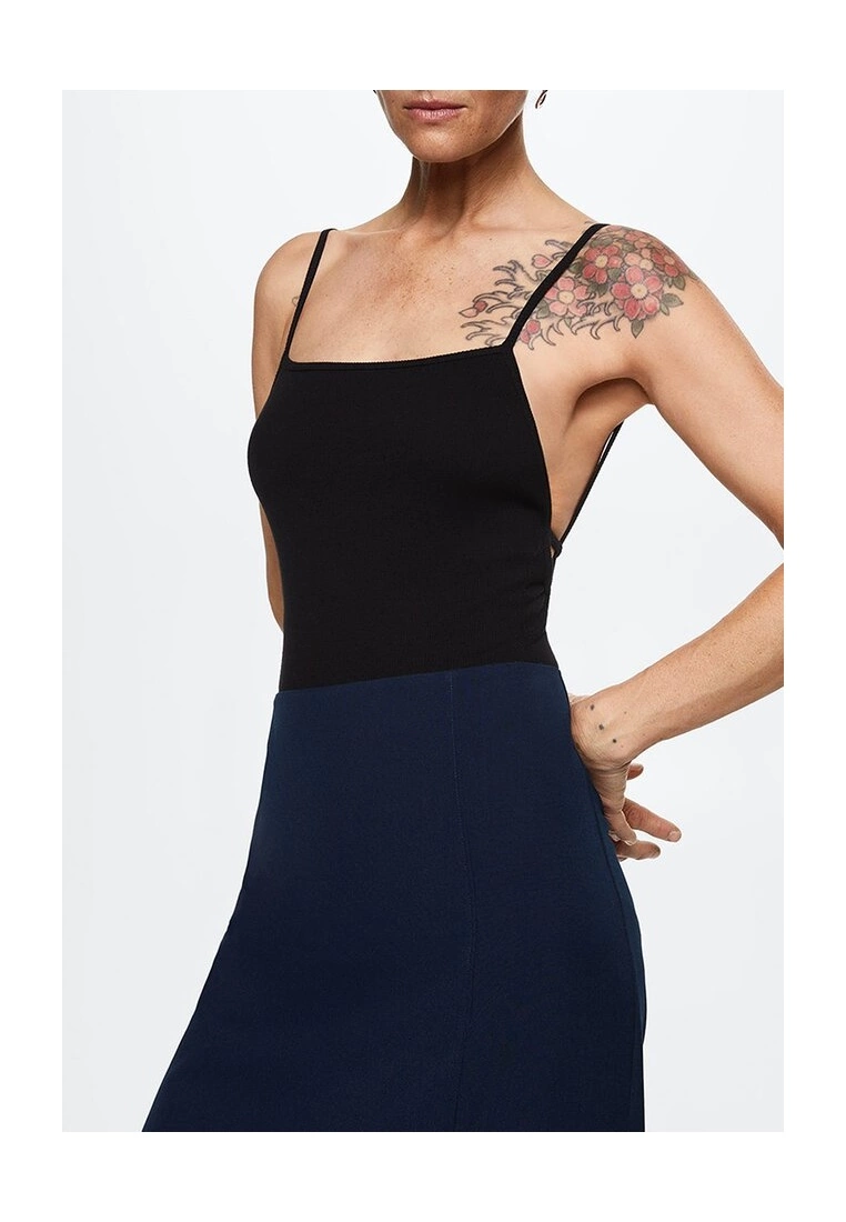 Mango Slit Hem Skirt 5 Mango Slit Hem Skirt - Image 3