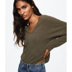 Mango V-Neck T-Shirt 13 Mango V-Neck T-Shirt -Mango popular store mango 0625 4940826 4