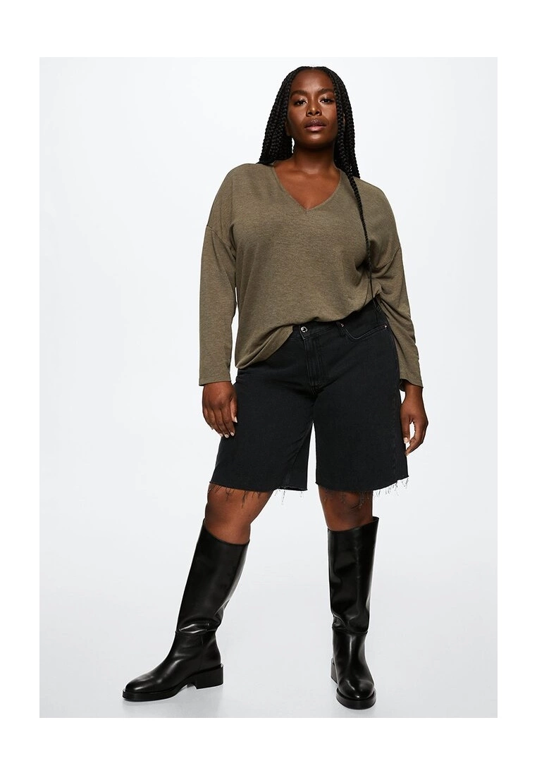 Mango V-Neck T-Shirt 9 Mango V-Neck T-Shirt - Image 7