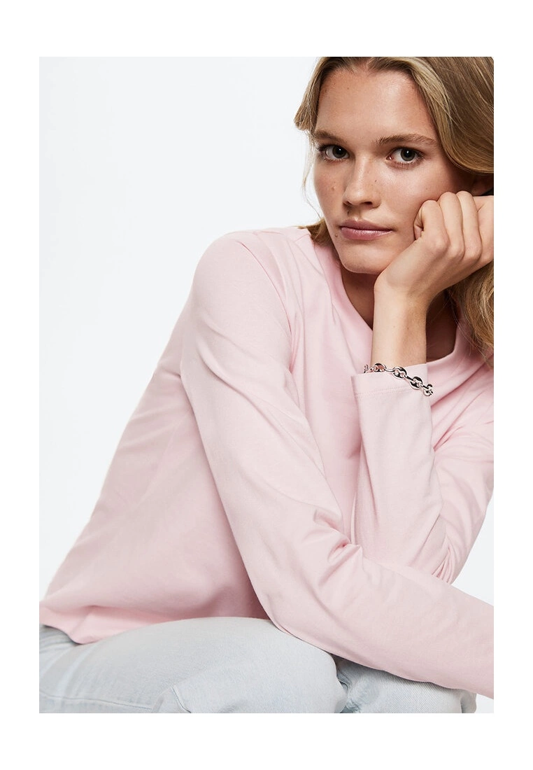 Mango Oversized Long-Sleeved T-Shirt 6 Mango Oversized Long-Sleeved T-Shirt - Image 4