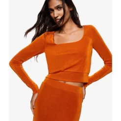 Mango Long-Sleeved Crop Top