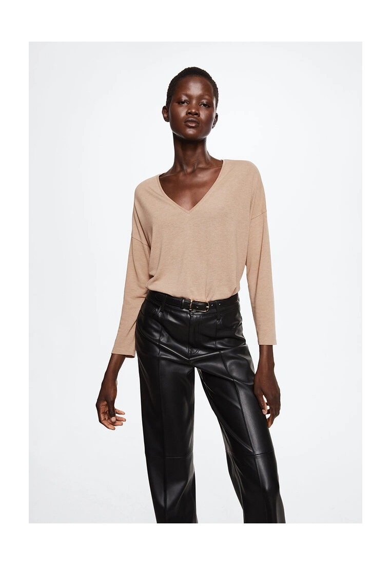 Mango V-Neck T-Shirt 6 Mango V-Neck T-Shirt - Image 4