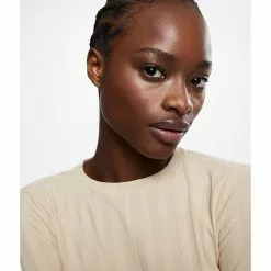 Mango Long-Sleeve T-Shirt With Cut-Out 8 Mango Long-Sleeve T-Shirt With Cut-Out -Mango popular store mango 0720 3440826 3