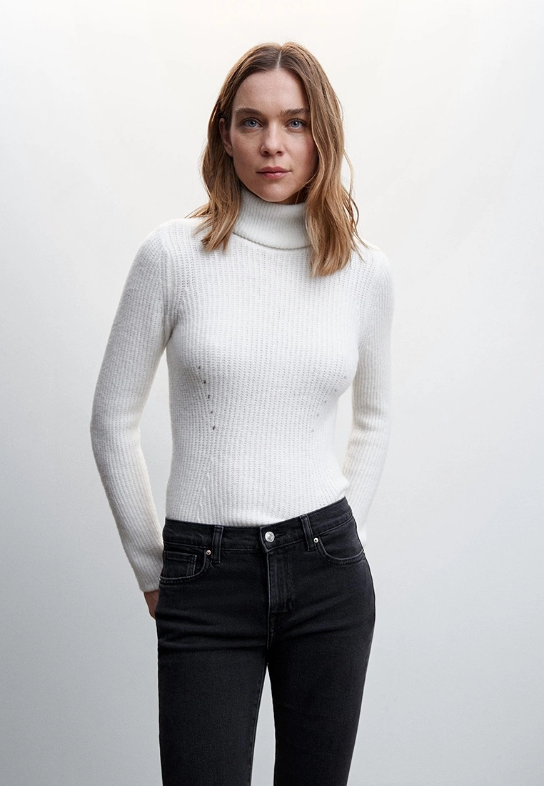 Mango Low Rise Flare Jeans 5 Mango Low Rise Flare Jeans - Image 3