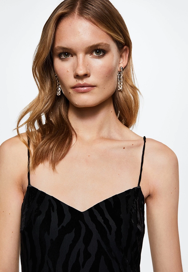 Mango Velvet Details Dress 5 Mango Velvet Details Dress - Image 3