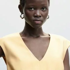 Mango V-Neckline Short Dress 9 Mango V-Neckline Short Dress -Mango popular store mango 1474 3252536 3