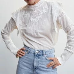 Mango Mom-Fit Denim Shorts 10 Mango Mom-Fit Denim Shorts -Mango popular store mango 1610 7342536 4