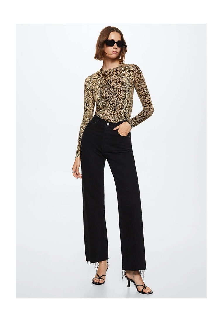 Mango Printed Long Sleeve T-Shirt 6 Mango Printed Long Sleeve T-Shirt - Image 4