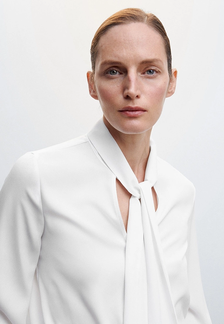 Mango Lace Flowy Blouse 6 Mango Lace Flowy Blouse - Image 4