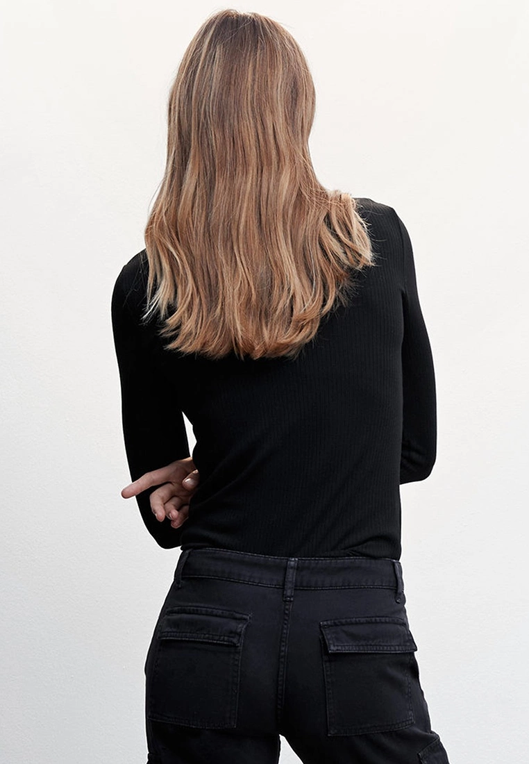 Mango Textured Knit T-Shirt 4 Mango Textured Knit T-Shirt - Image 2