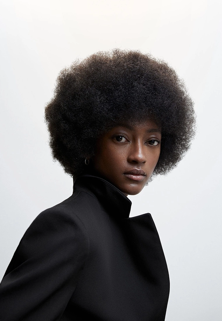 Mango Americana Traje Bot贸n Blazer 6 Mango Americana Traje Bot贸n Blazer - Image 4