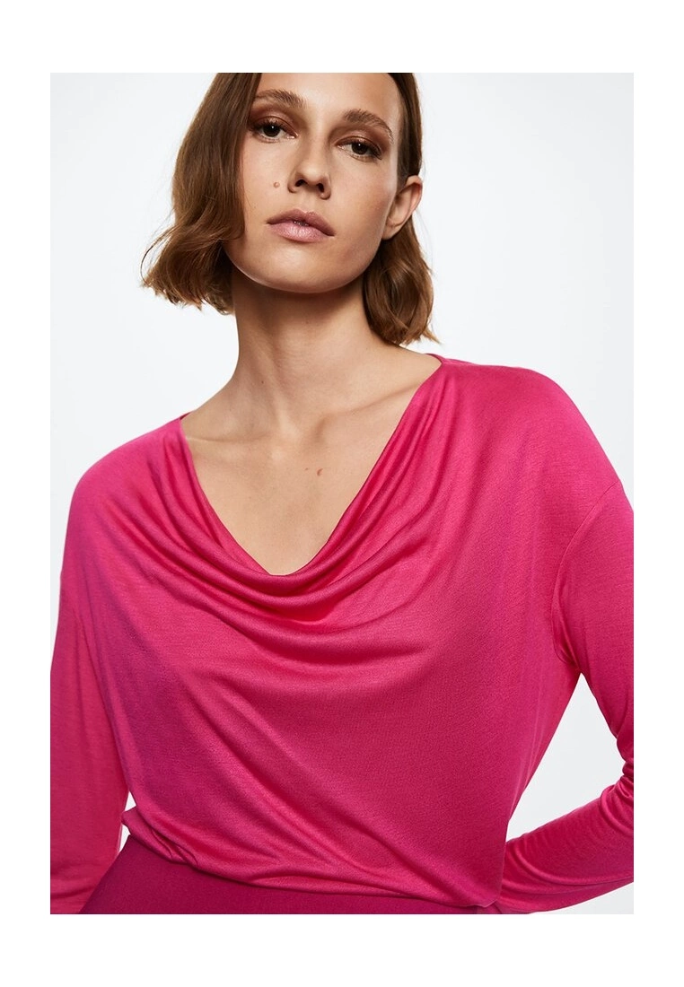 Mango Detail Neck Top 6 Mango Detail Neck Top - Image 4