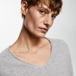 Mango V-Neck Cashmere Sweater -Mango popular store mango 4992 3081036 3