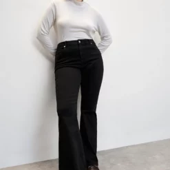 Mango Medium-Rise Flared Jeans -Mango popular store mango 5251 9790736 2