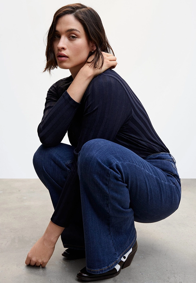 Mango Mid-Rise Flared Jeans 9 Mango Mid-Rise Flared Jeans - Image 7