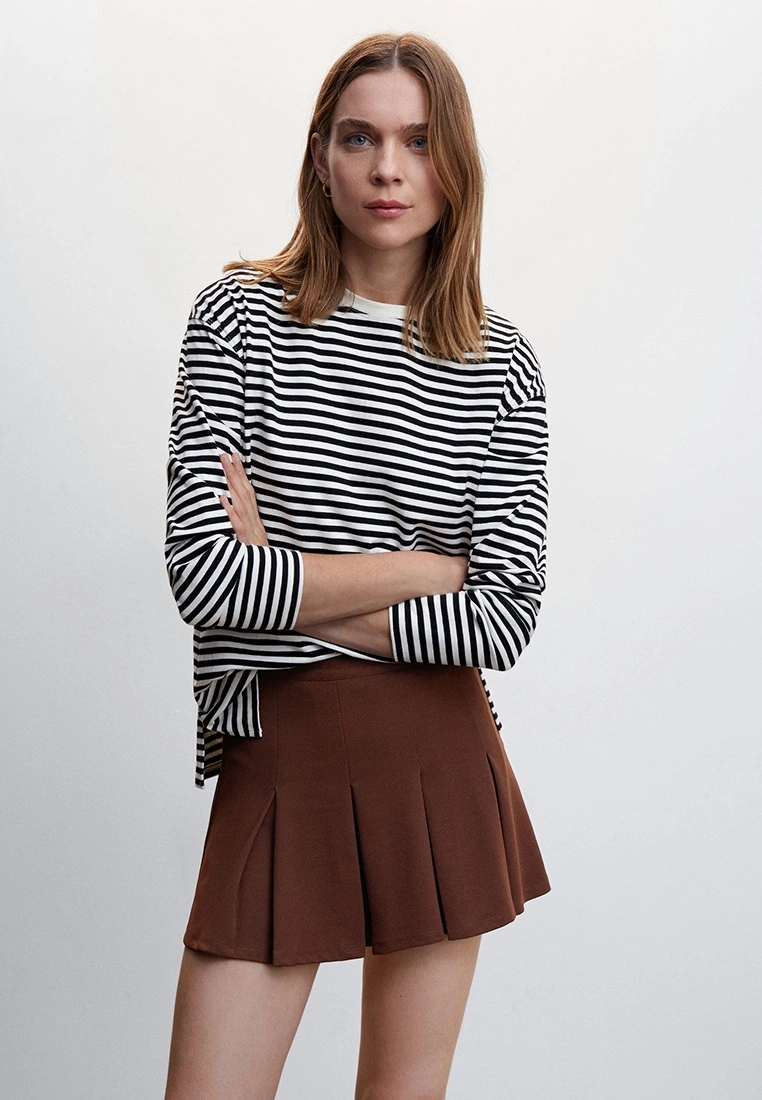 Mango Wide Pleated Skirt 6 Mango Wide Pleated Skirt - Image 4