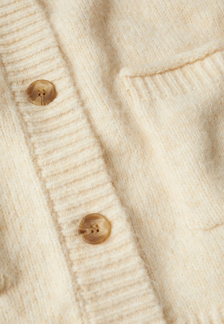 Mango Oversize Knit Cardigan 6 Mango Oversize Knit Cardigan - Image 4