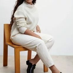 Mango Mom High-Waist Jeans 16 Mango Mom High-Waist Jeans -Mango popular store mango 6995 2338836 7