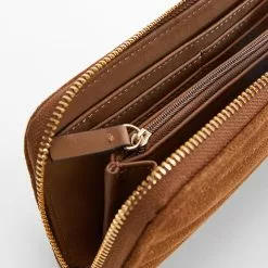 Mango Padded Leather Wallet -Mango popular store mango 9791 0326536 3